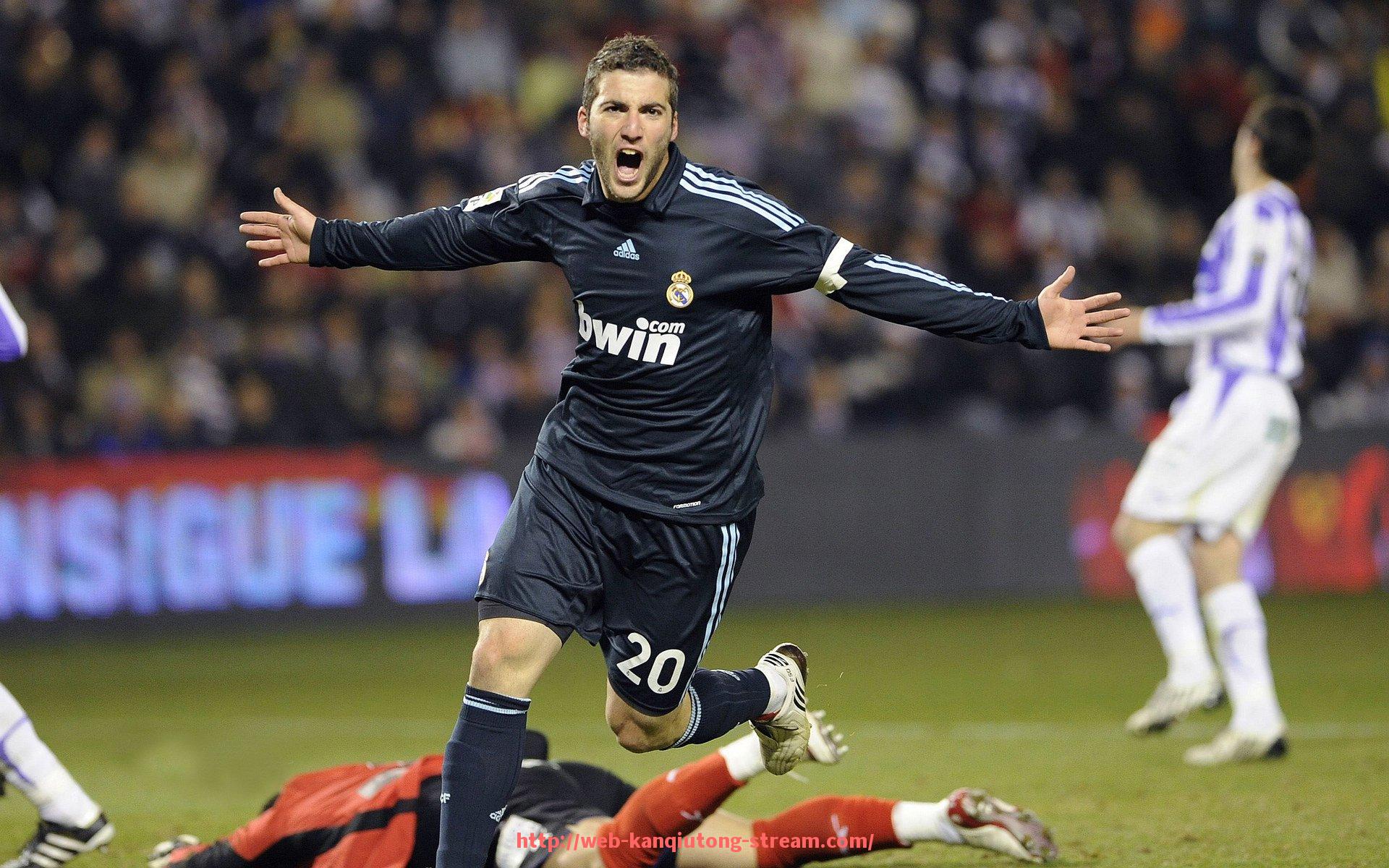 看球通-火箭队与马刺队的比赛全场数据对比